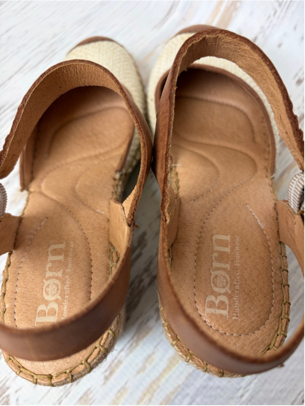Women's Born Wedge Sandals Size 7 Beige and Brown - Picture 6 of 9
